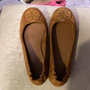 Suede Tory Burch travel ballet flat